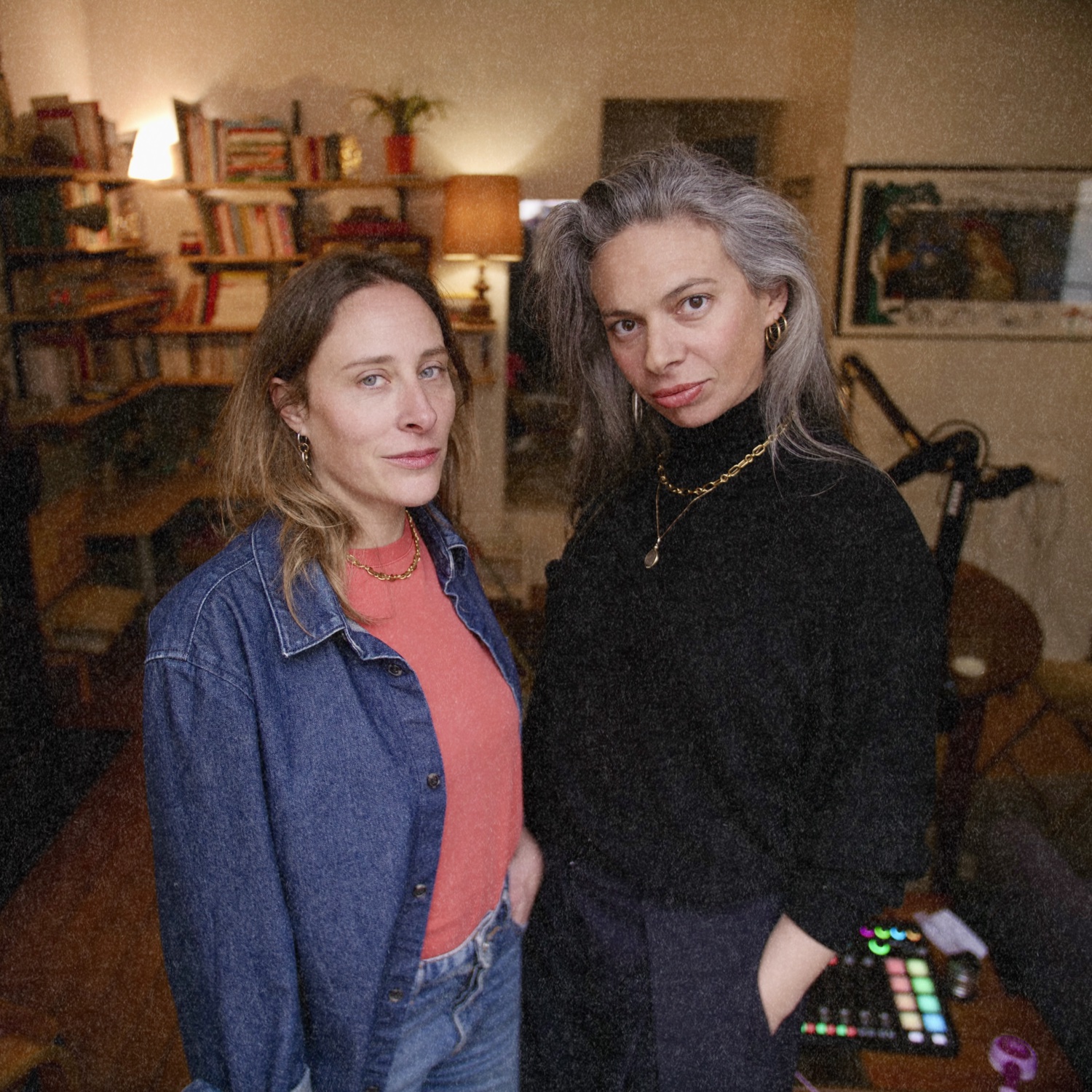 Laura Berlingo et Mélanie Popoff, créatrices du podcast Merci Merci